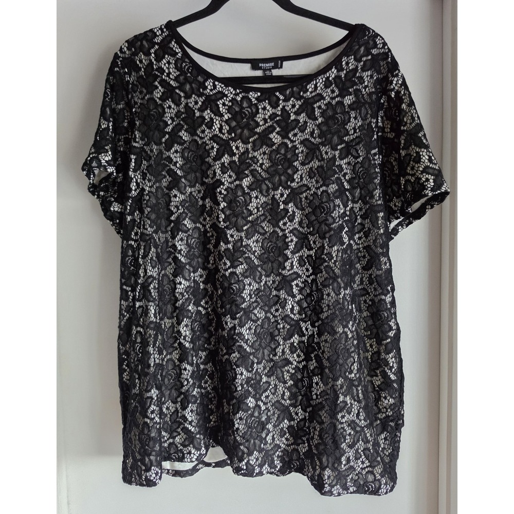 Premise Studio Women 2X Floral Lace Blouse Black Off-White Round Neck NWT